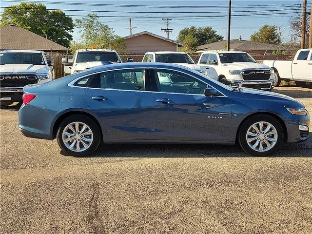 Used 2025 Blue Chevrolet 1LT image 5