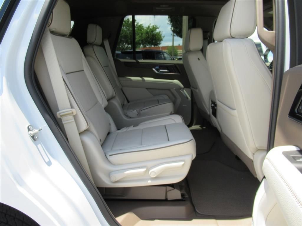 Used 2026 Glacier White Tricoat GMC Denali image 33