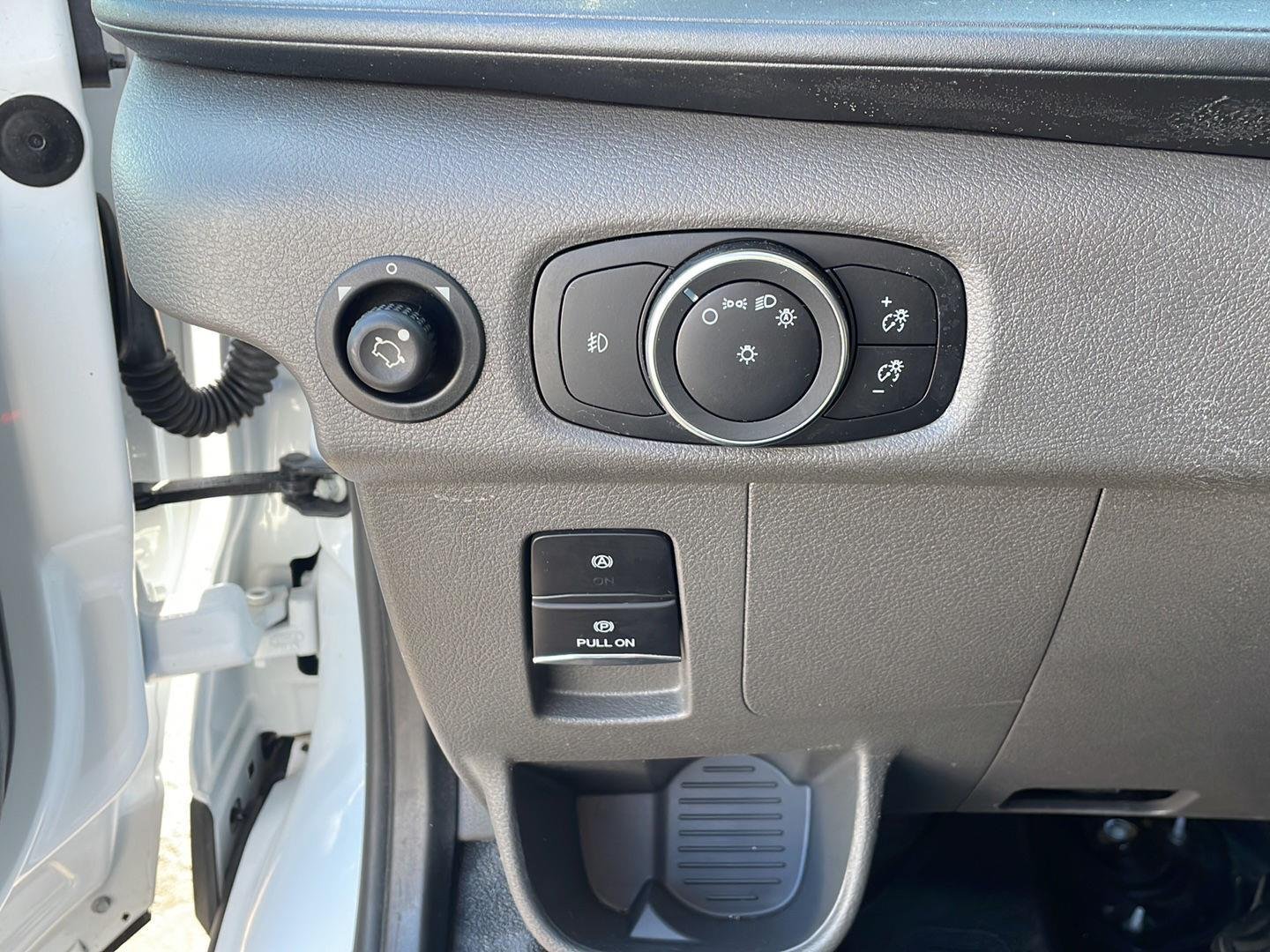 Used 2025 Oxford White Ford  image 12