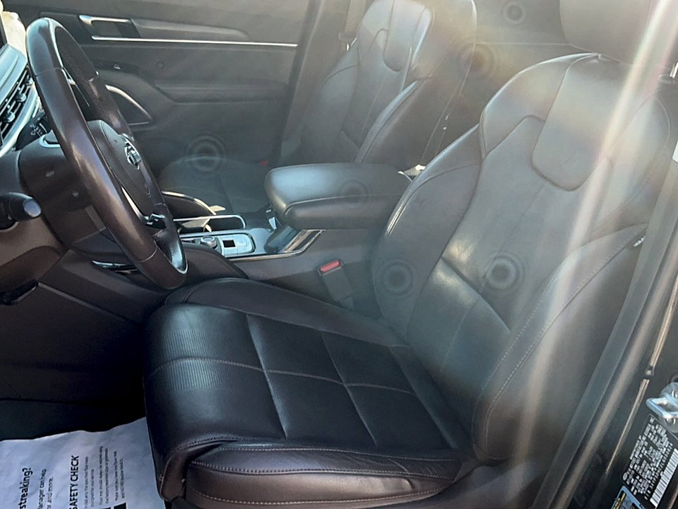 Used 2020 Ebony Black Kia SX image 9