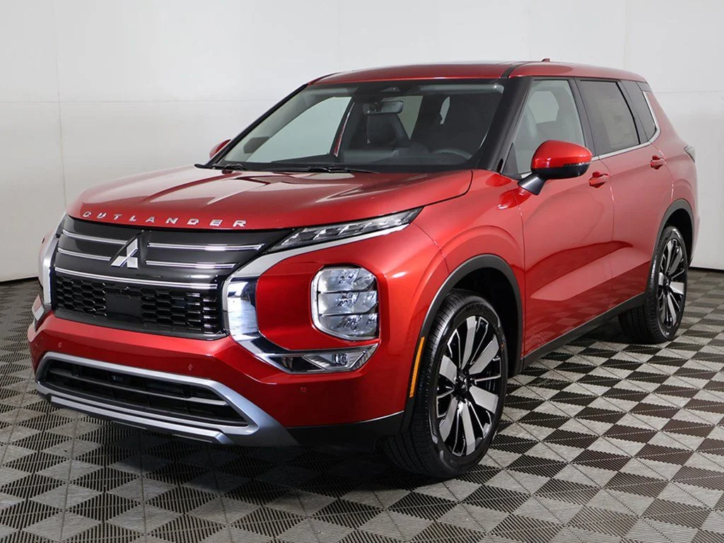 2025 Mitsubishi Outlander SE - Photo 11