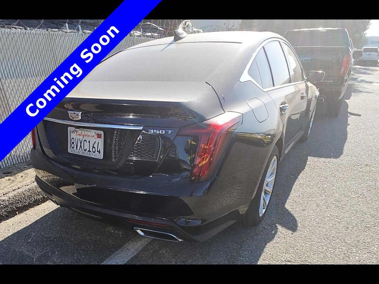 Used 2021 DARK MOON BLUE METALLIC Cadillac Luxury image 12