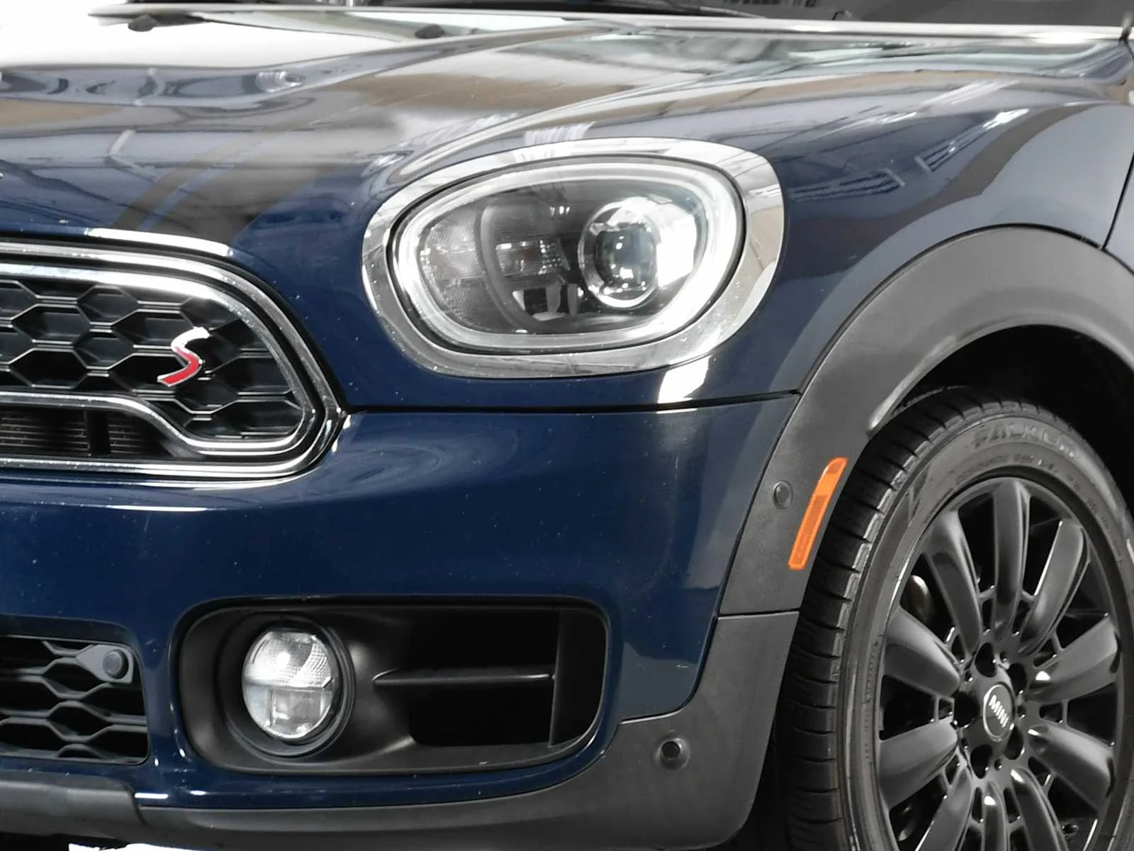 Used 2018 Island Blue Metallic MINI Cooper S image 10