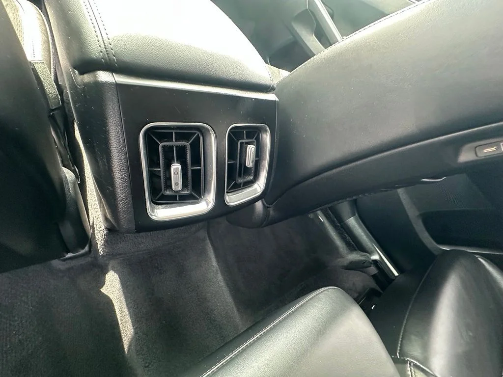 Used 2024 Silver Kia S image 30