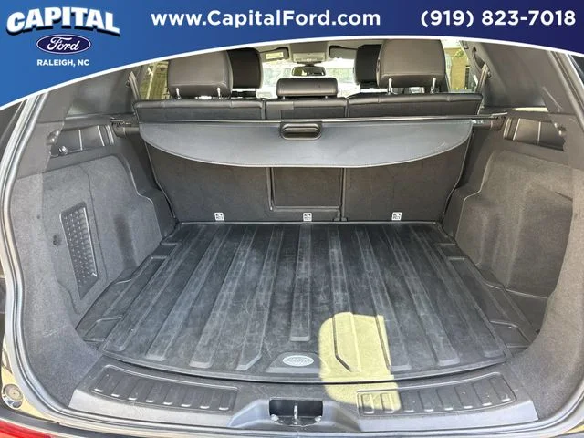 Used 2019  Land Rover HSE image 16