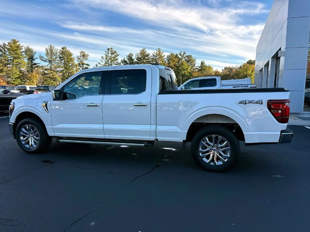 Used 2026 White Metallic Ford Lariat image 6