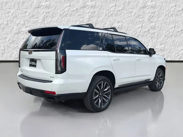 Used 2022 Crystal White Tricoat Cadillac Sport Platinum image 3