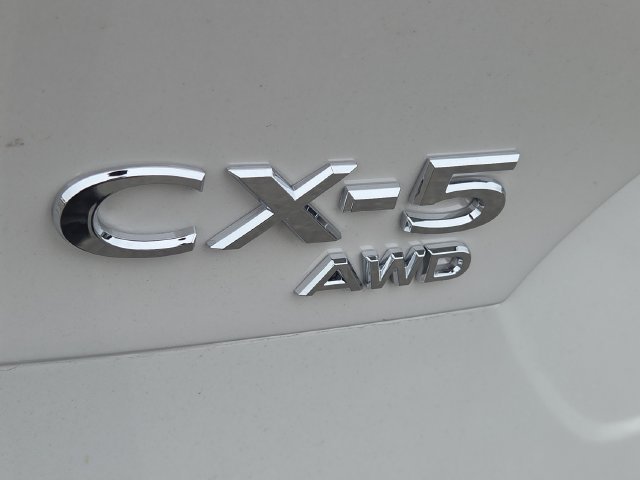 Used 2026 White Metallic Mazda 2.5 S Preferred image 6