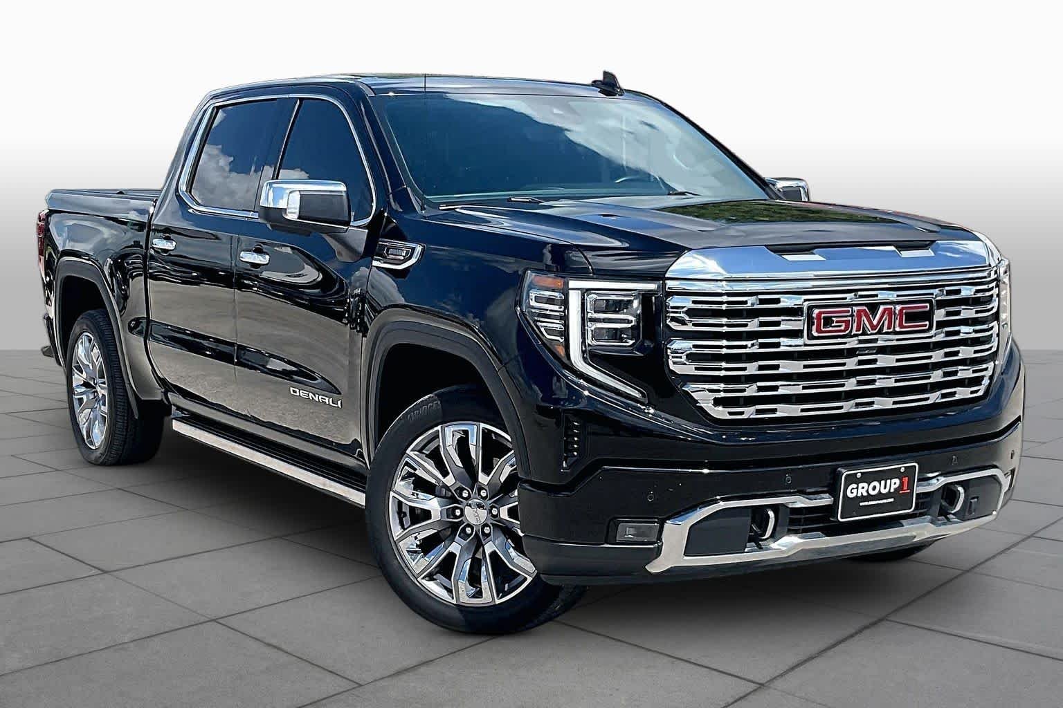Used 2024 Onyx Black GMC Denali image 3