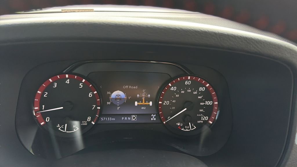 Used 2023 White Nissan PRO-4X image 35