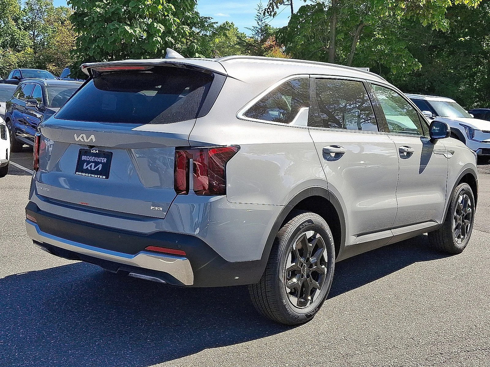 New 2026 Wolf Gray Kia S image 4