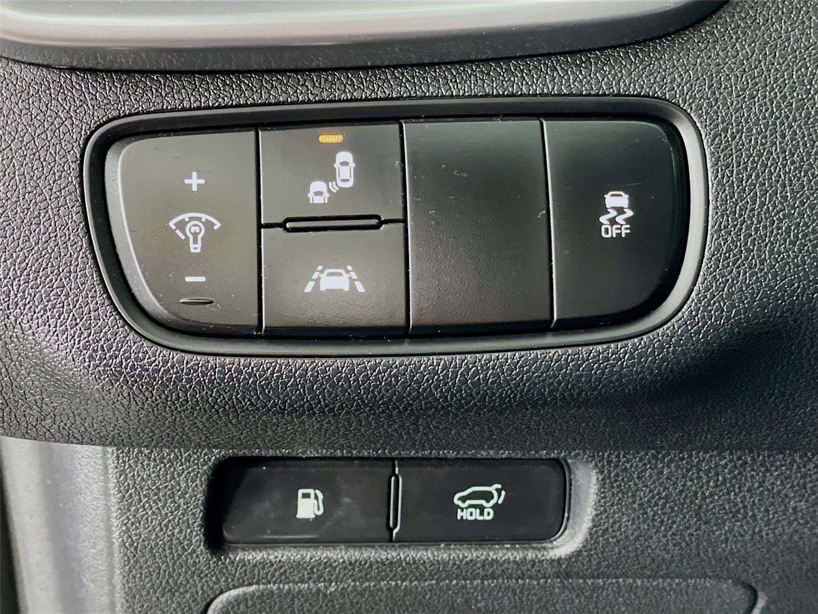Used 2020 Everlasting Silver Kia EX V6 image 14