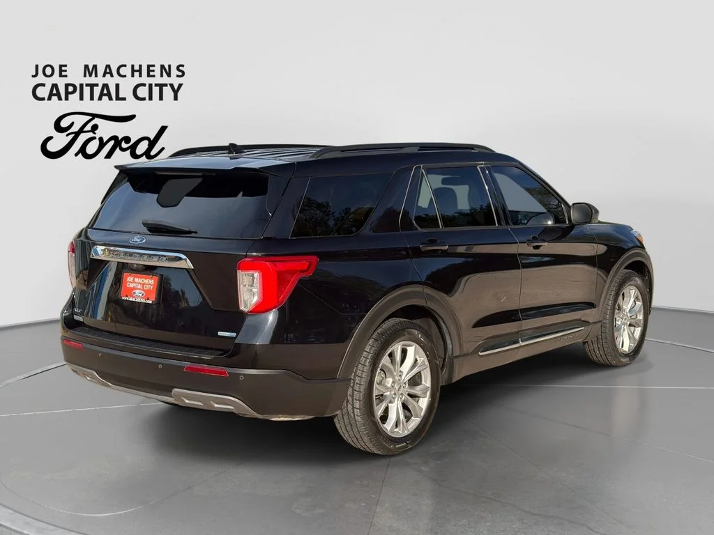 Used 2020 Black Ford XLT image 5
