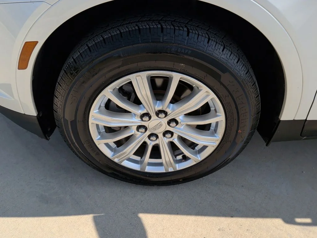 Used 2019 White Cadillac Base image 44