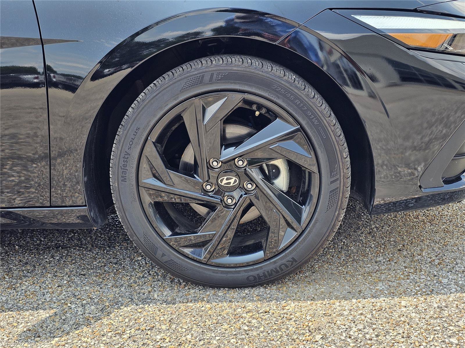 Used 2026 Abyss Black Hyundai SEL Sport image 6