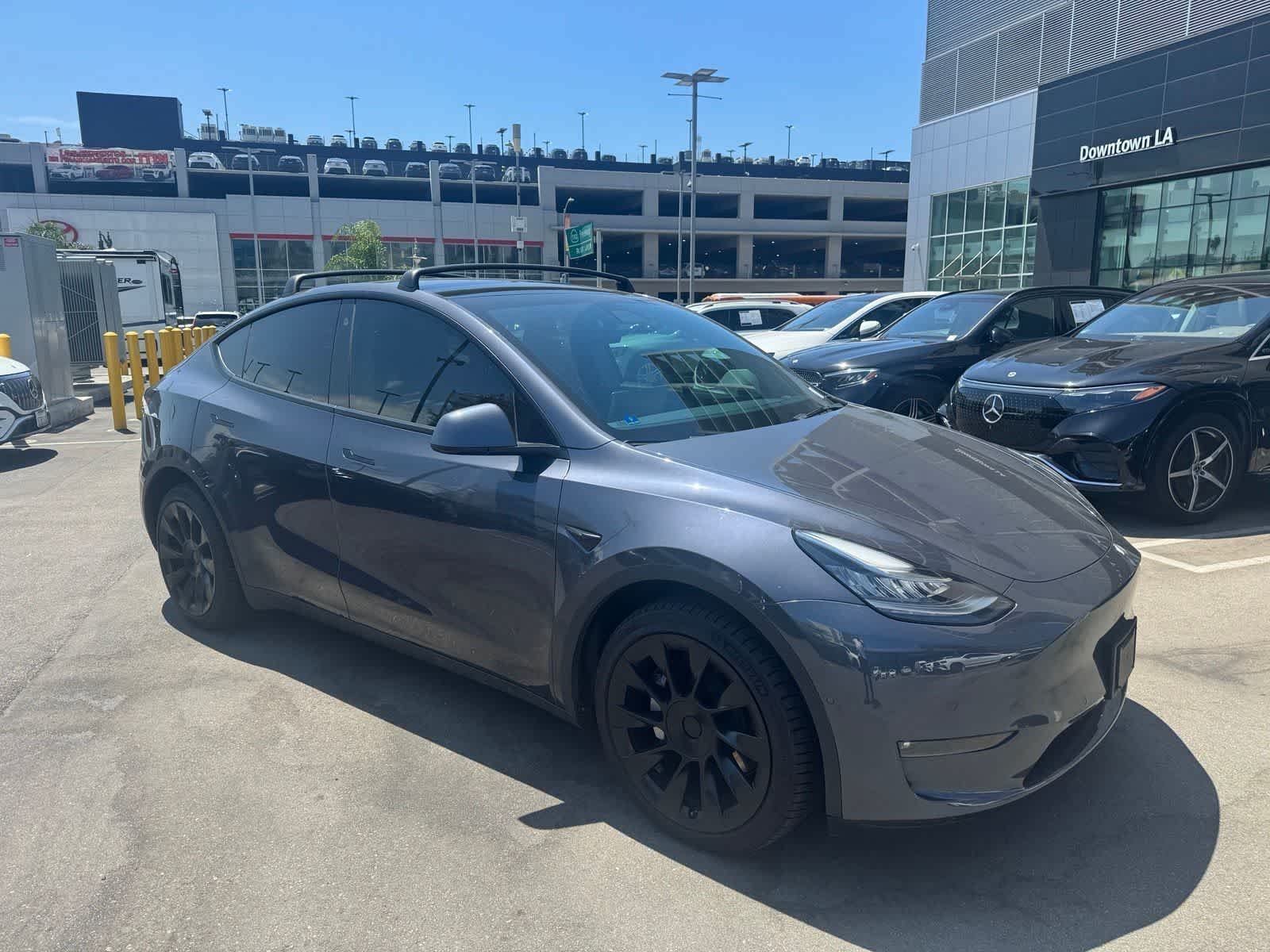 Used 2022 Tesla Model Y Long Range with VIN 7SAYGDEE1NF379533 for sale in Los Angeles, CA