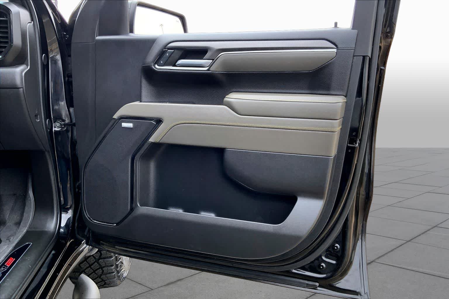 Used 2024 Black Chevrolet ZR2 image 23