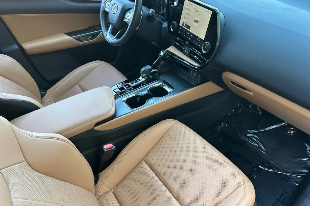 Certified Used 2025 Gray Lexus 350h Premium image 18