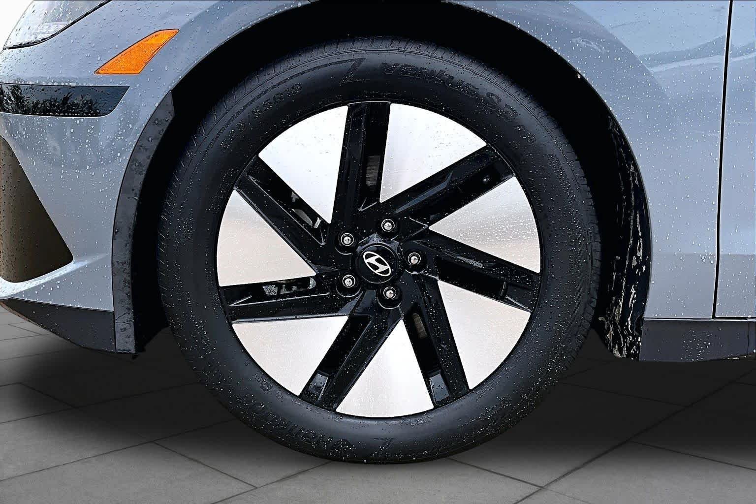 Certified Used 2024 Transmission Blue Hyundai SE image 9