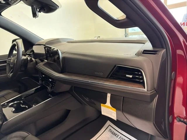 2026 Chevrolet Suburban High Country - Photo 35