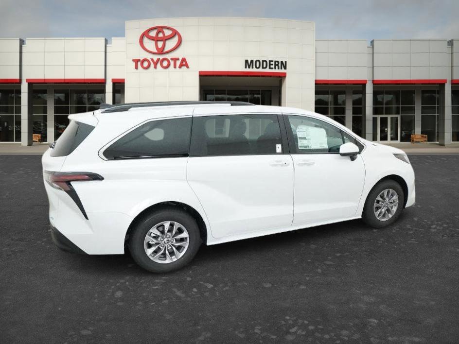New 2026 Wind Chill Pearl Toyota XLE image 12