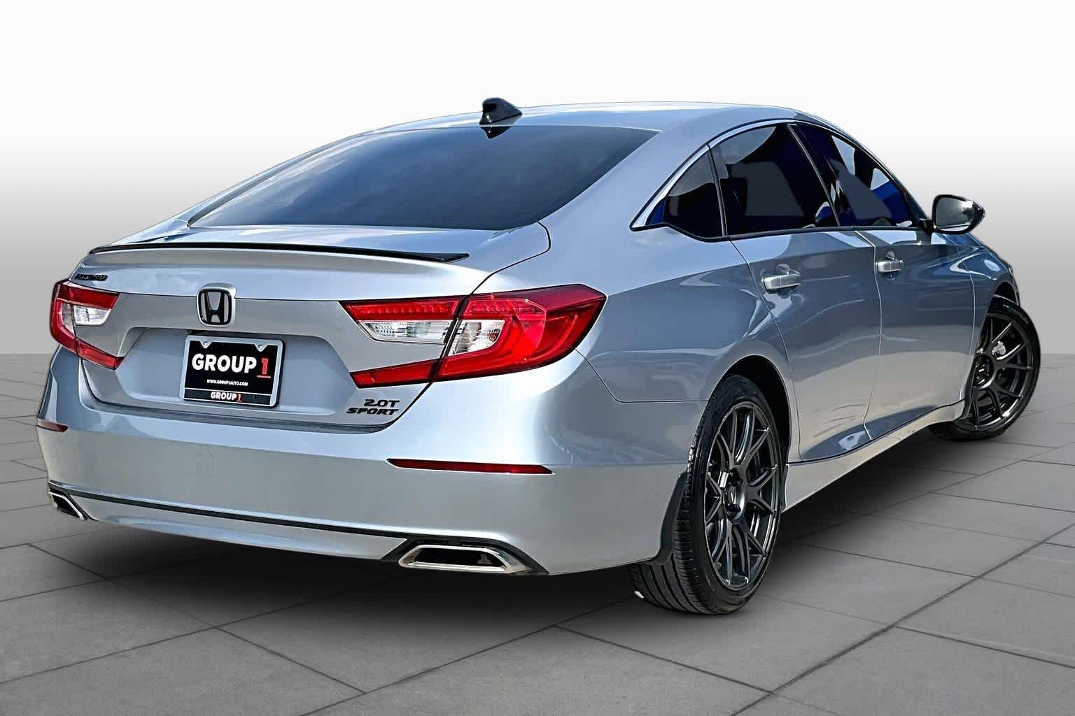 Used 2021 Lunar Silver Metallic Honda Sport image 11