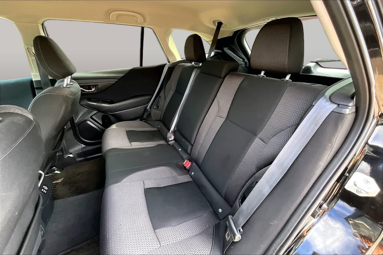 Used 2024 Crystal Black Silica Subaru Premium image 20