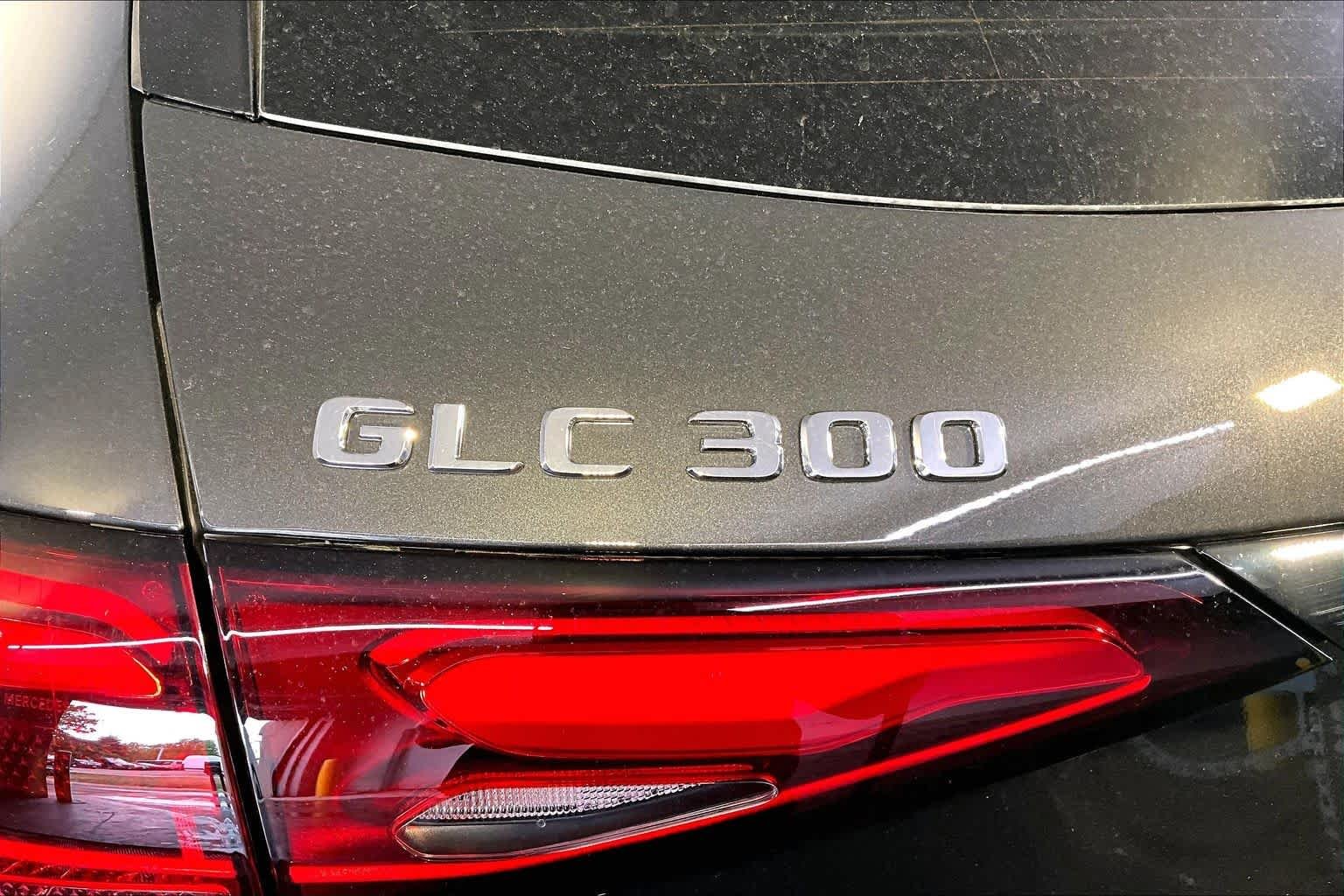 New 2026 Graphite Grey Metallic Mercedes-Benz GLC 300 image 6