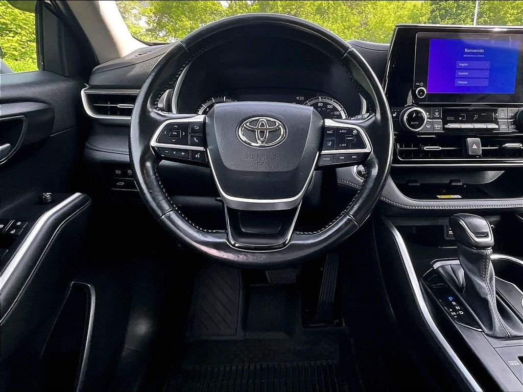 Used 2023 Black Toyota XLE image 17