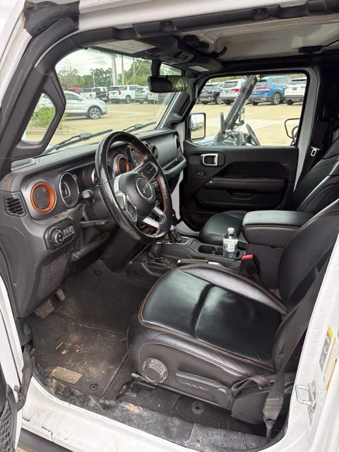 Used 2021 White Jeep Mojave image 5