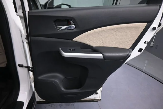 Used 2016  Honda Touring image 22
