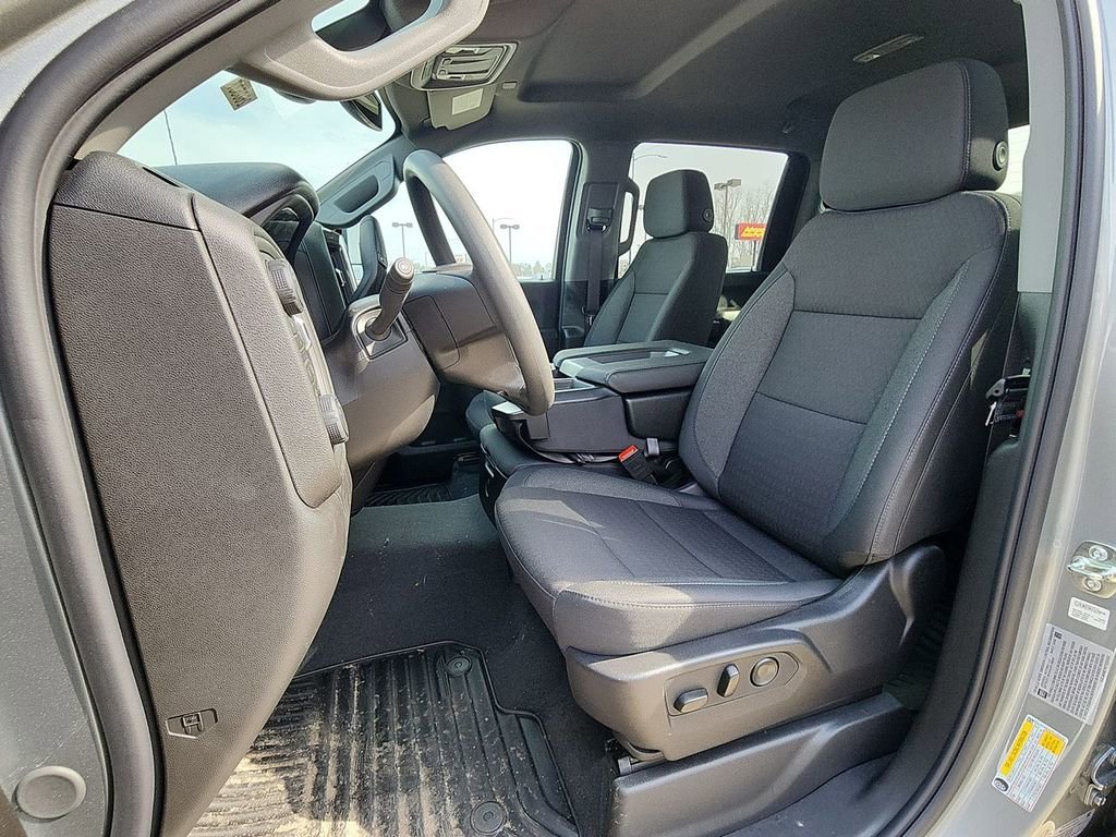 2026 Chevrolet Silverado 2500 HD Custom - Photo 11