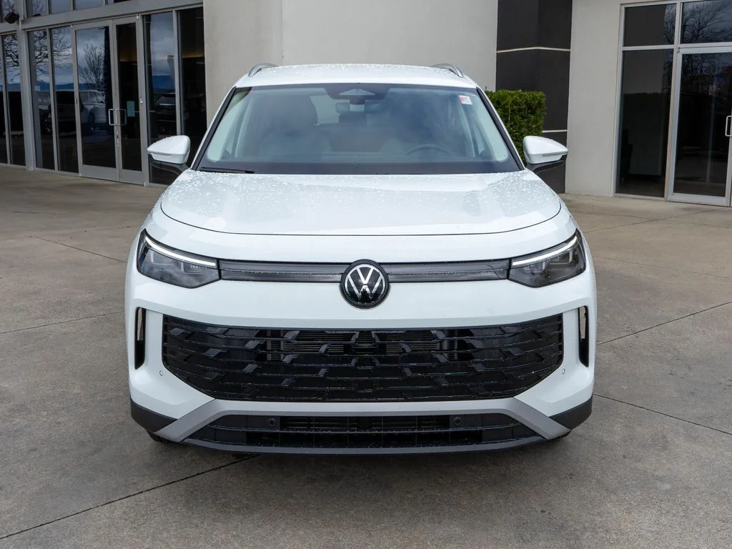 2025 Volkswagen Tiguan S - Photo 3