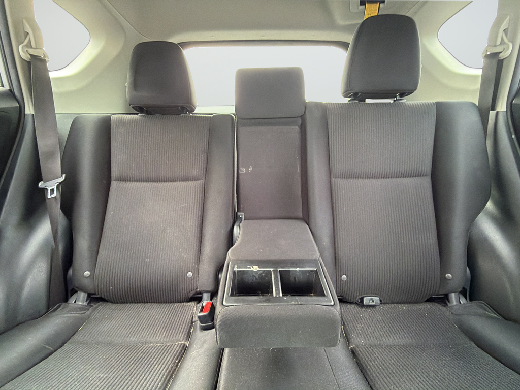 Used 2018 Silver Toyota LE image 29