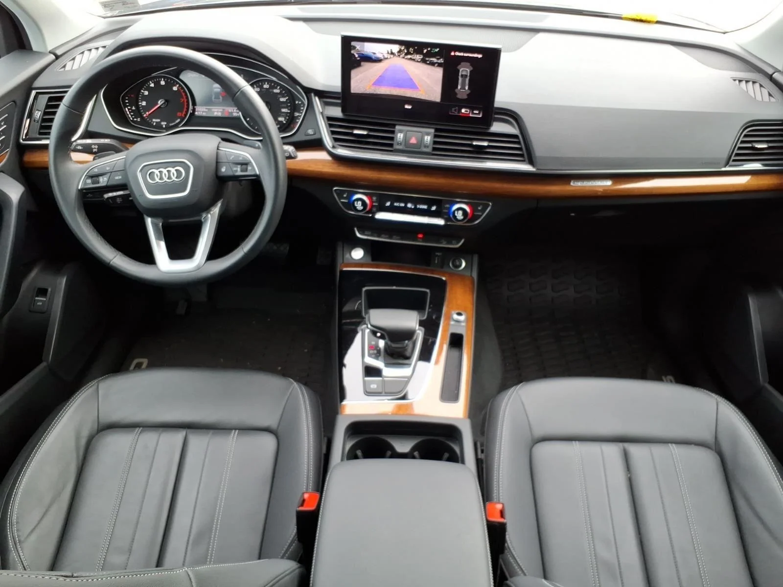 Used 2023 Daytona Gray Pearl Effect Audi S line Premium image 28
