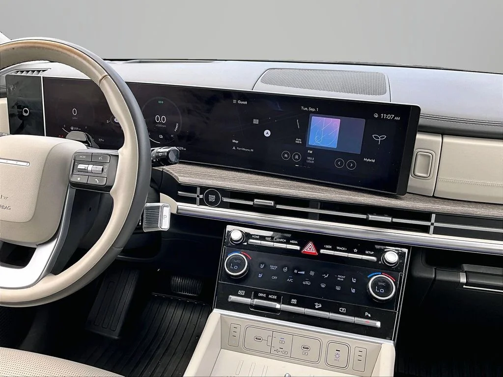Used 2024 Gray Hyundai Calligraphy image 6