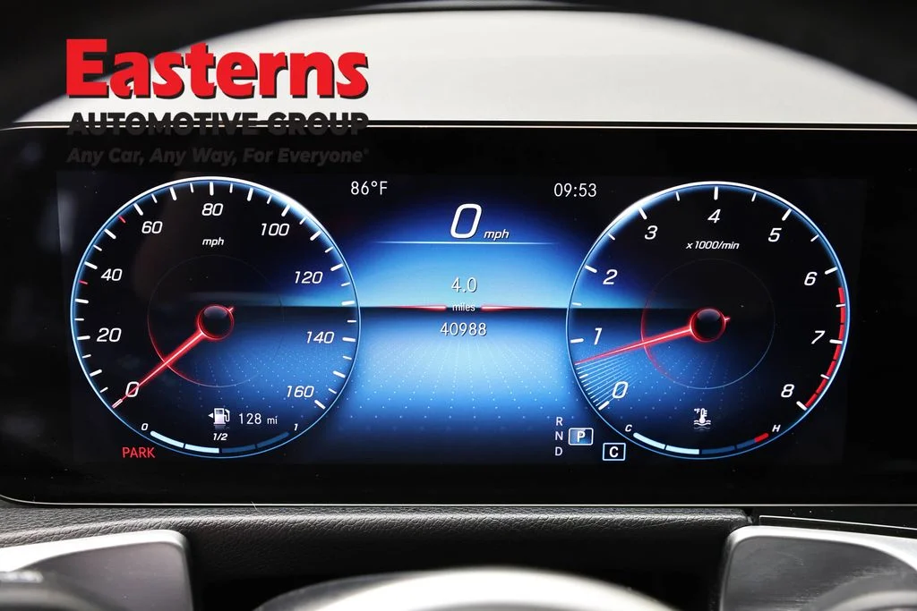Used 2022 Black Mercedes-Benz GLB 250 image 16
