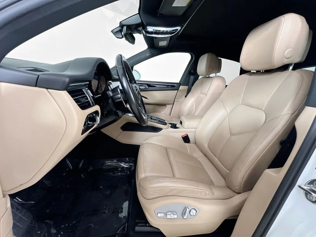 Used 2020  Porsche S image 22