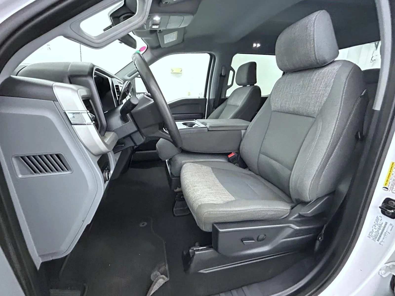 Used 2025 White Ford XLT image 10