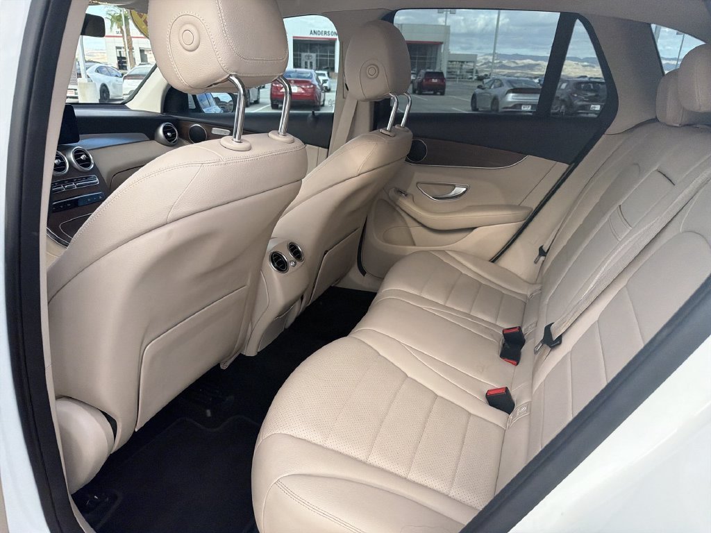2022 Mercedes-Benz GLC GLC300 - Photo 28