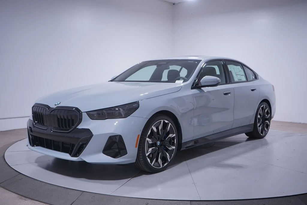 2026 BMW 5 Series 540i xDrive Sedan's photo