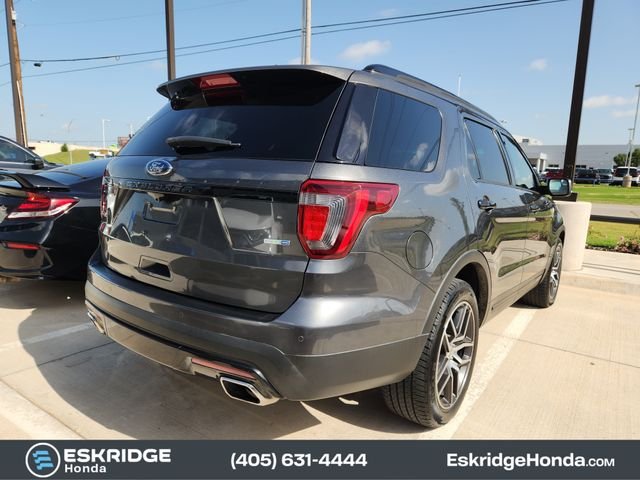 Used 2016 Gray Ford Sport image 4