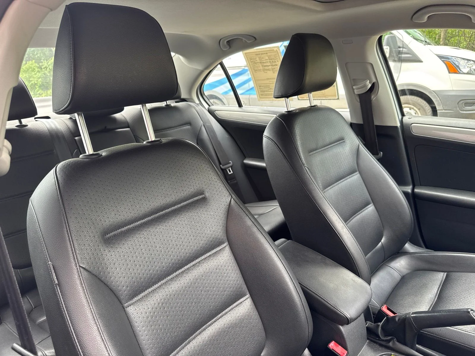 Used 2015  Volkswagen 1.8T SE image 30
