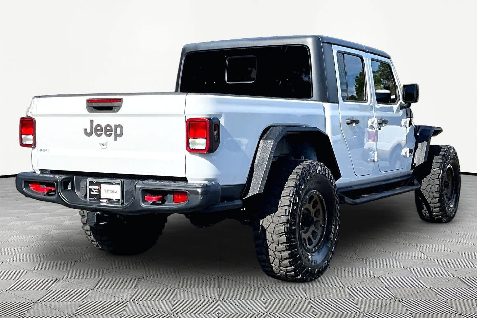 Used 2020 Bright White Clearcoat Jeep Rubicon image 13