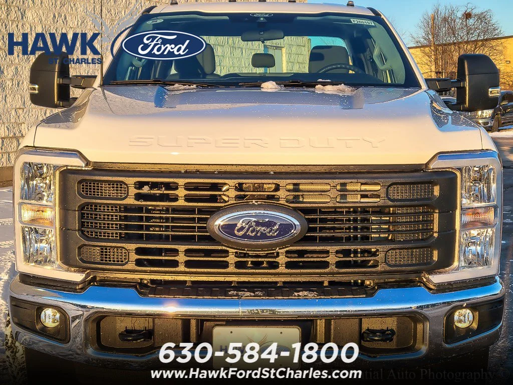 New 2026 Oxford White Ford XL image 3