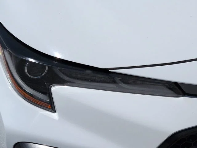 Used 2020 White Toyota SE image 10