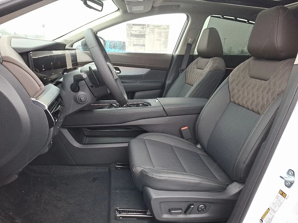 New 2026 White Nissan Platinum image 9