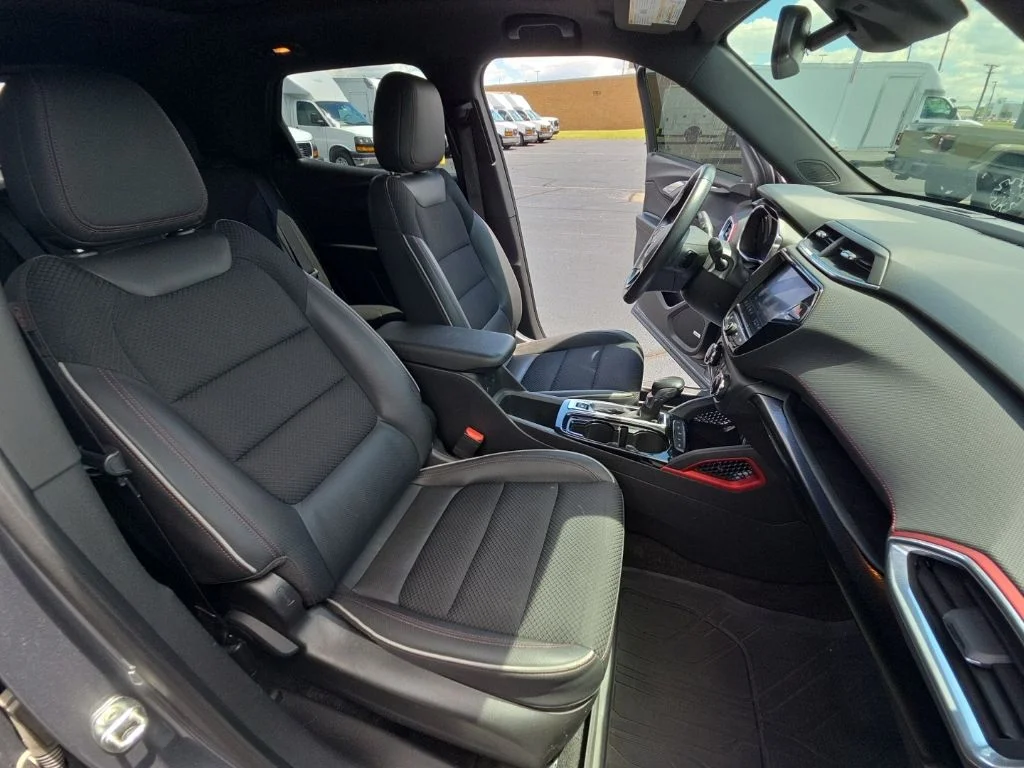 Used 2021 Gray Chevrolet RS image 33