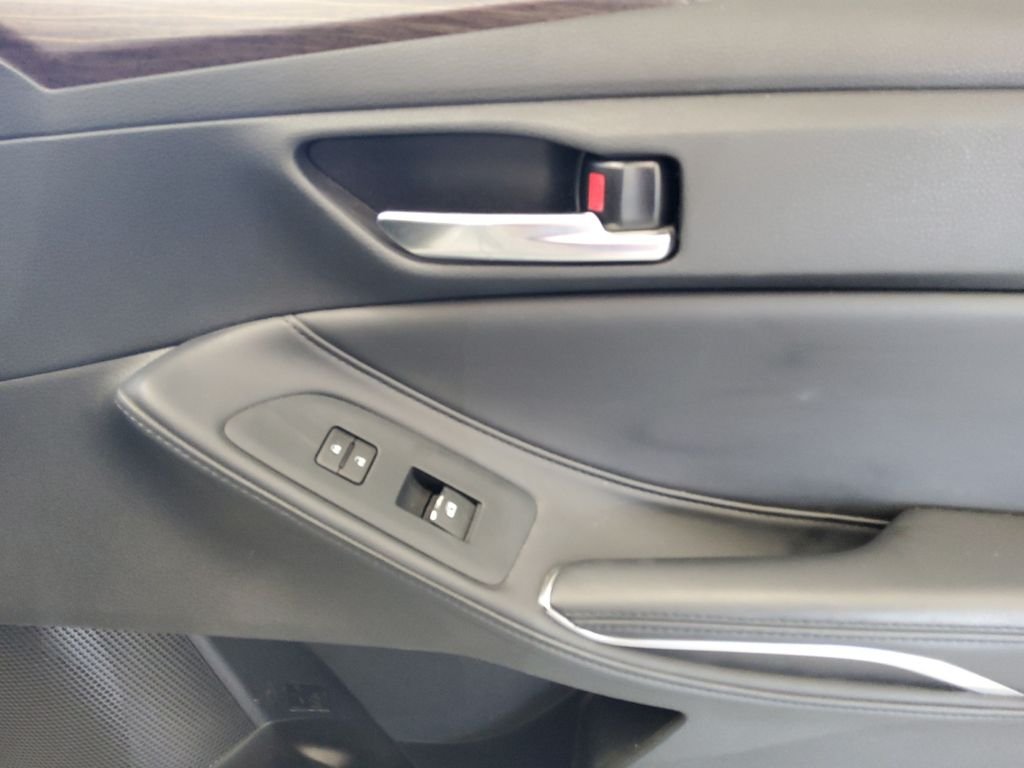 Used 2022 White Toyota XLE Plus image 15