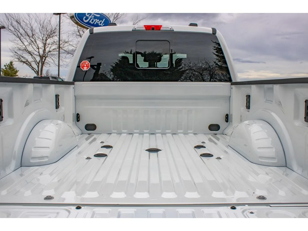 2026 Ford F-350 Super Duty Platinum - Photo 11